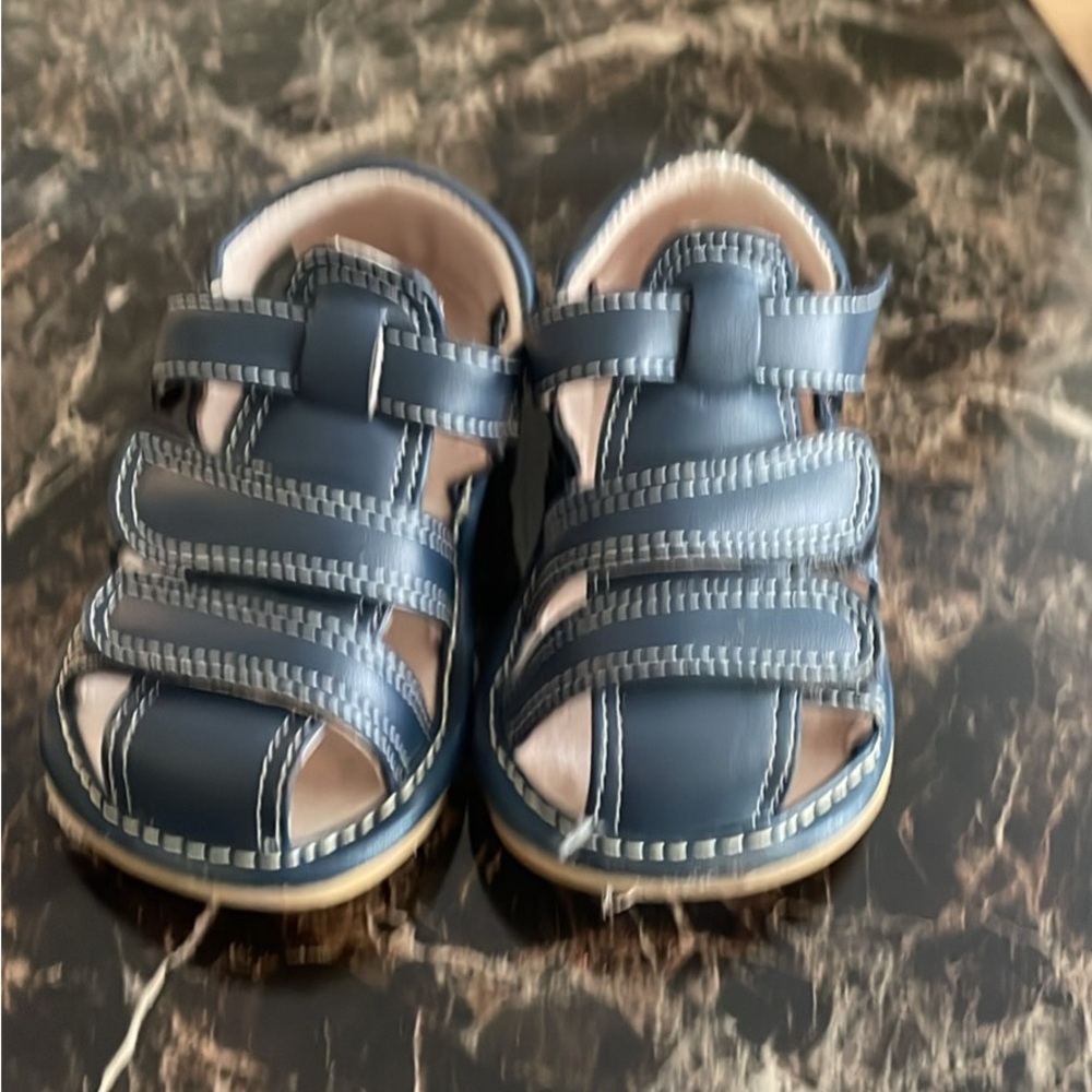 Toddler shoes